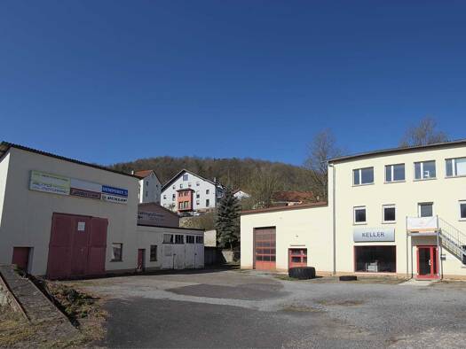 Haus zum Kauf provisionsfrei 475.000 € 12 Zimmer 390 m² 1.765 m² Grundstück Meiningen 98617