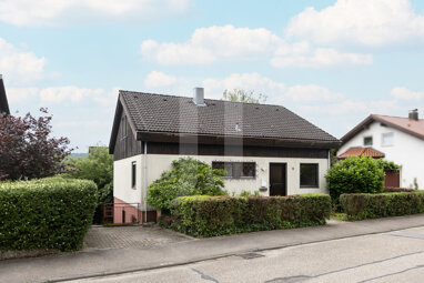 Einfamilienhaus zur Miete 1.475 € 6,5 Zimmer 174,2 m² 604 m² Grundstück frei ab 15.07.2024 Öschelbronn Niefern-Öschelbronn 75223