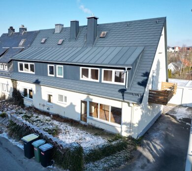 Doppelhaushälfte zum Kauf 159.000 € 9 Zimmer 158 m² 1.225 m² Grundstück frei ab sofort Marxgrün Naila 95119