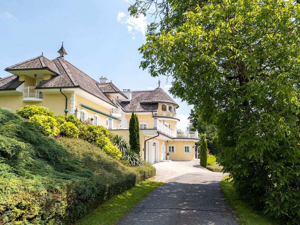 Einfamilienhaus zum Kauf 8 Zimmer 350 m²<br/>Wohnfläche 1.192 m²<br/>Grundstück Köttmannsdorf 9071
