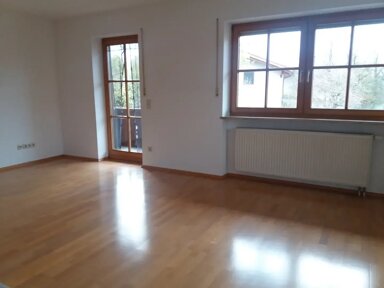 Wohnung zur Miete 700 € 3 Zimmer 94 m² frei ab sofort Vogtareuther Str. Vogtareuth 83569