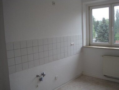 Wohnung zur Miete 250 € 2 Zimmer 56,4 m² 2. Geschoss frei ab sofort Rosa-Luxemburg-Straße 7 Bernsdorf 422 Chemnitz 09126