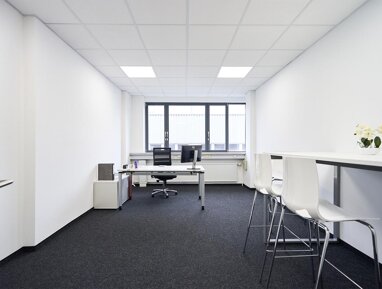 Bürofläche zur Miete 569 € 29,4 m² Bürofläche teilbar ab 29,4 m² Carl-Zeiss-Straße 5 Fellbach - Kernstadt Fellbach 70736