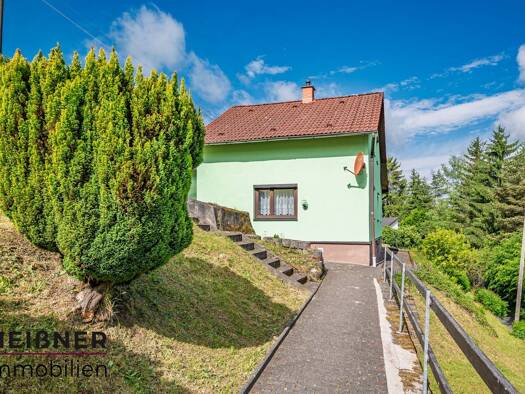 Haus zum Kauf 85.000 € 7 Zimmer 92 m² 1.328 m² Grundstück frei ab sofort Suhl 98527