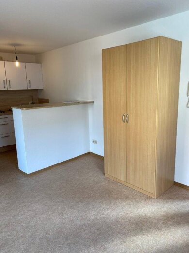 Studio zur Miete 360 € 1 Zimmer 25 m² 1. Geschoss frei ab sofort Hallstadt Hallstadt 96103