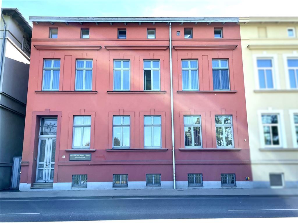 Mehrfamilienhaus zum Kauf 650.000 € 12 Zimmer 450 m² 470 m² Grundstück Altstadt Güstrow 18273