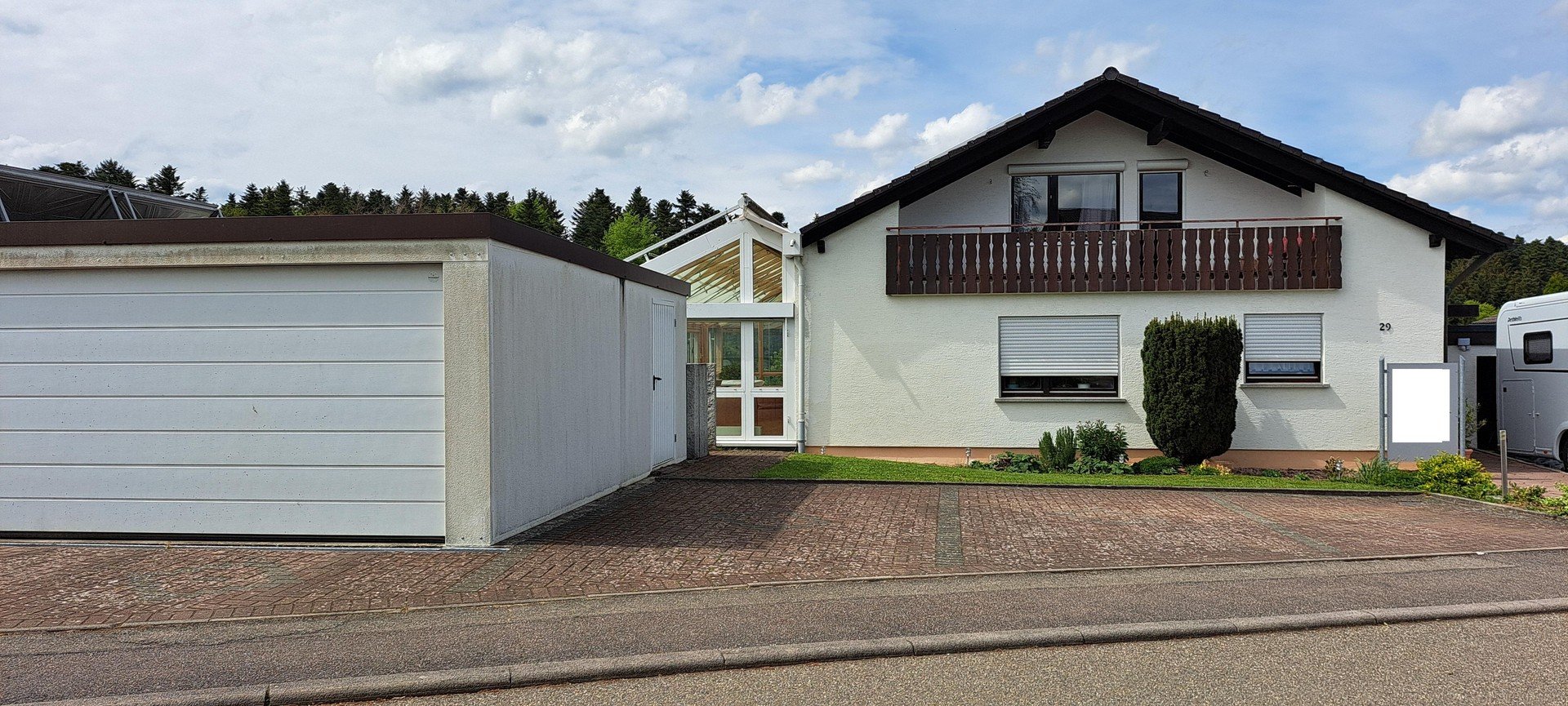 Einfamilienhaus zum Kauf Provisionsfrei 580.000 € 9 Zimmer 260 m²<br/>Wohnfläche 1.070 m²<br/>Grundstück Sigmarswangen Sulz 72172