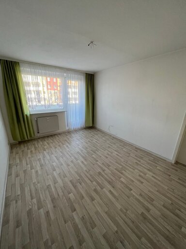 Wohnung zum Kauf 42.500 € 2 Zimmer 50 m² 3. Geschoss frei ab sofort Südring 90 E Weißenfels Weißenfels 06667