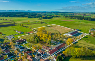 Bauernhaus zum Kauf 5.500.000 € 30 Zimmer 1.400 m² 310.000 m² Grundstück Blonhofen Kaltental 87662