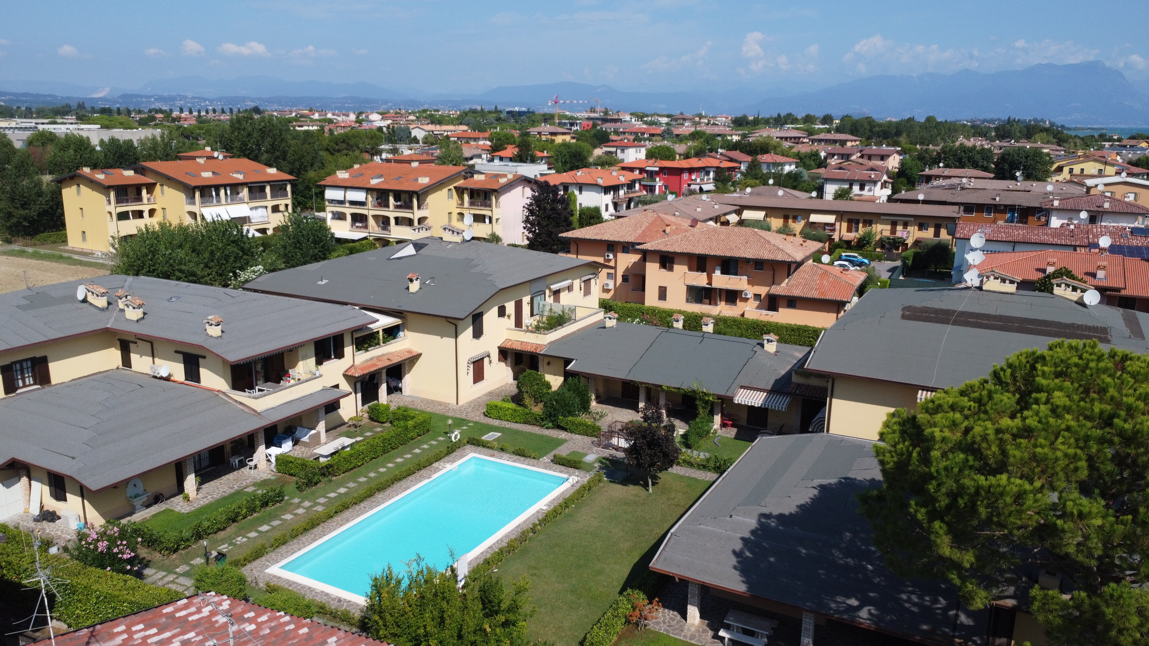 Studio zum Kauf 305.000 € 3 Zimmer 100 m²<br/>Wohnfläche ab sofort<br/>Verfügbarkeit via San Martino della Battaglia 110 Sirmione 25019