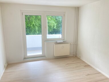 Wohnung zur Miete 400 € 2 Zimmer 61,4 m² 4. Geschoss Olvenstedter Chaussee 151 Sternbogen Magdeburg 39130