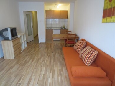 Wohnung zur Miete Wohnen auf Zeit 790 € 1 Zimmer 26 m² frei ab 01.04.2025 Mitte Stuttgart-West 70174