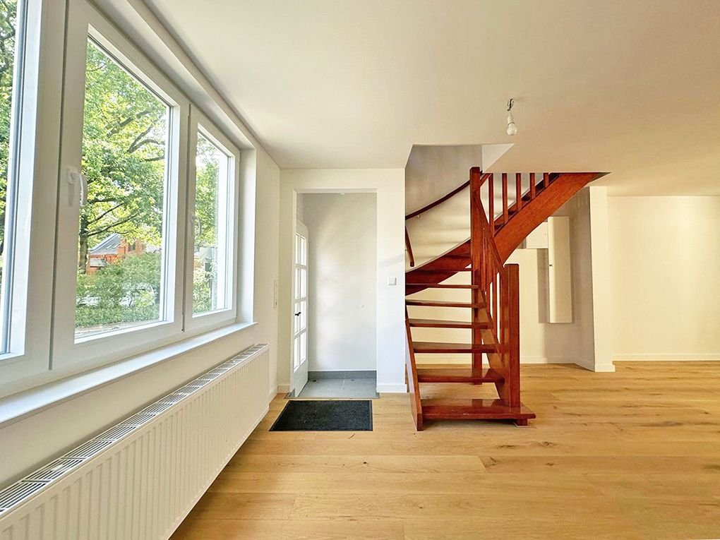 Schwachhausen / Erstbezug / Modernisiertes Reihenhaus mit großer Dachterrasse