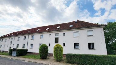 Wohnung zum Kauf 99.500 € 4 Zimmer 63 m² 1. Geschoss Zwenkau Zwenkau 04442