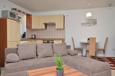 Wohnung zur Miete Wohnen auf Zeit 695 € 2 Zimmer 52 m² frei ab 15.05.2024 Waldbüttelbrunn Waldbüttelbrunn 97297