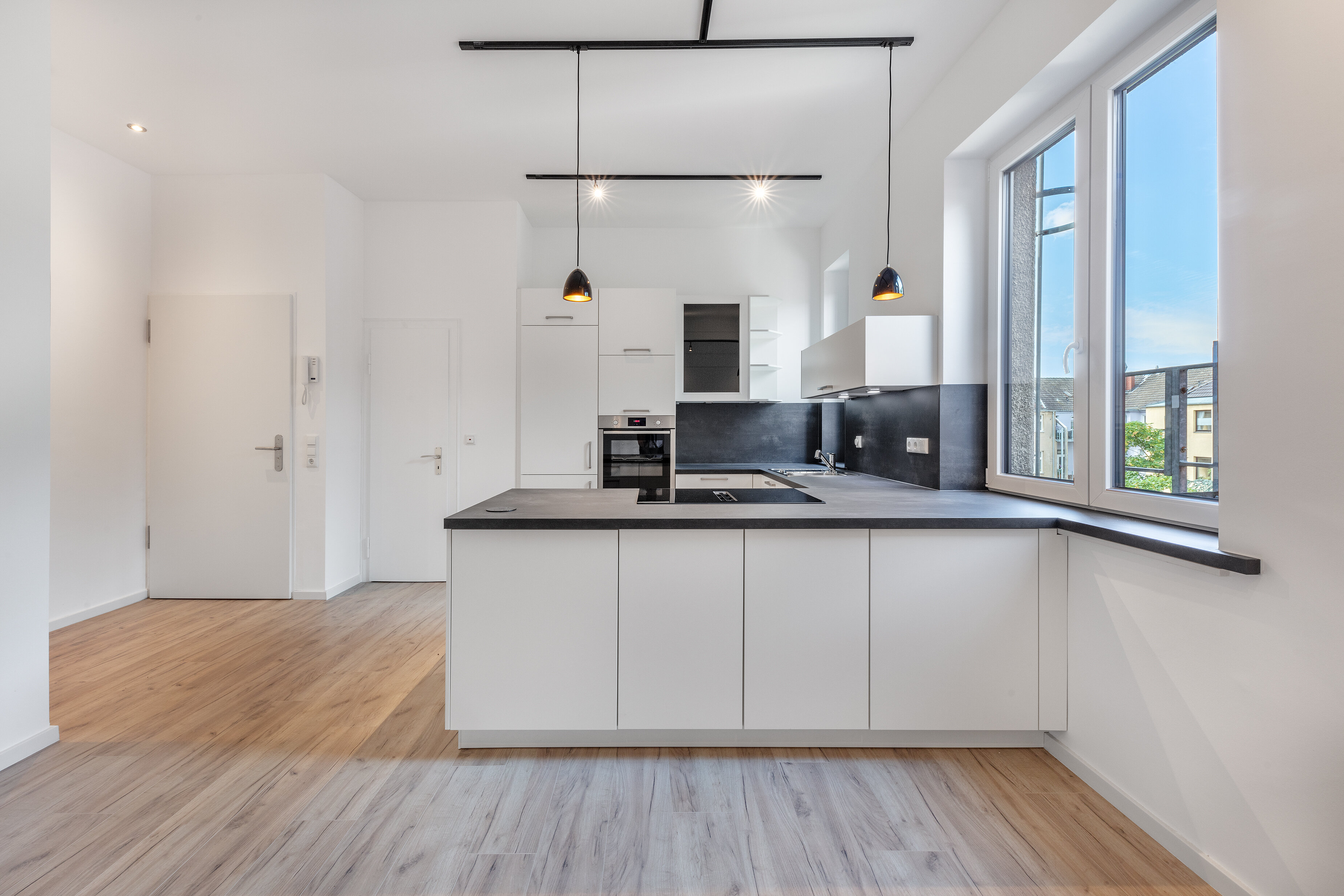 Wohnung zur Miete 1.650 € 2 Zimmer 75 m²<br/>Wohnfläche Deutz Köln 50679