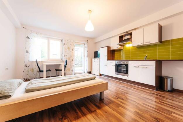 WG-Zimmer zur Miete Wohnen auf Zeit 610 € 30 m² EG frei ab 01.08.2025 Schießmauer 3 Eibelstadt 97246