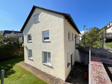 Einfamilienhaus zum Kauf 219.000 € 5,5 Zimmer 170 m² 705 m² Grundstück Burladingen Burladingen 72393