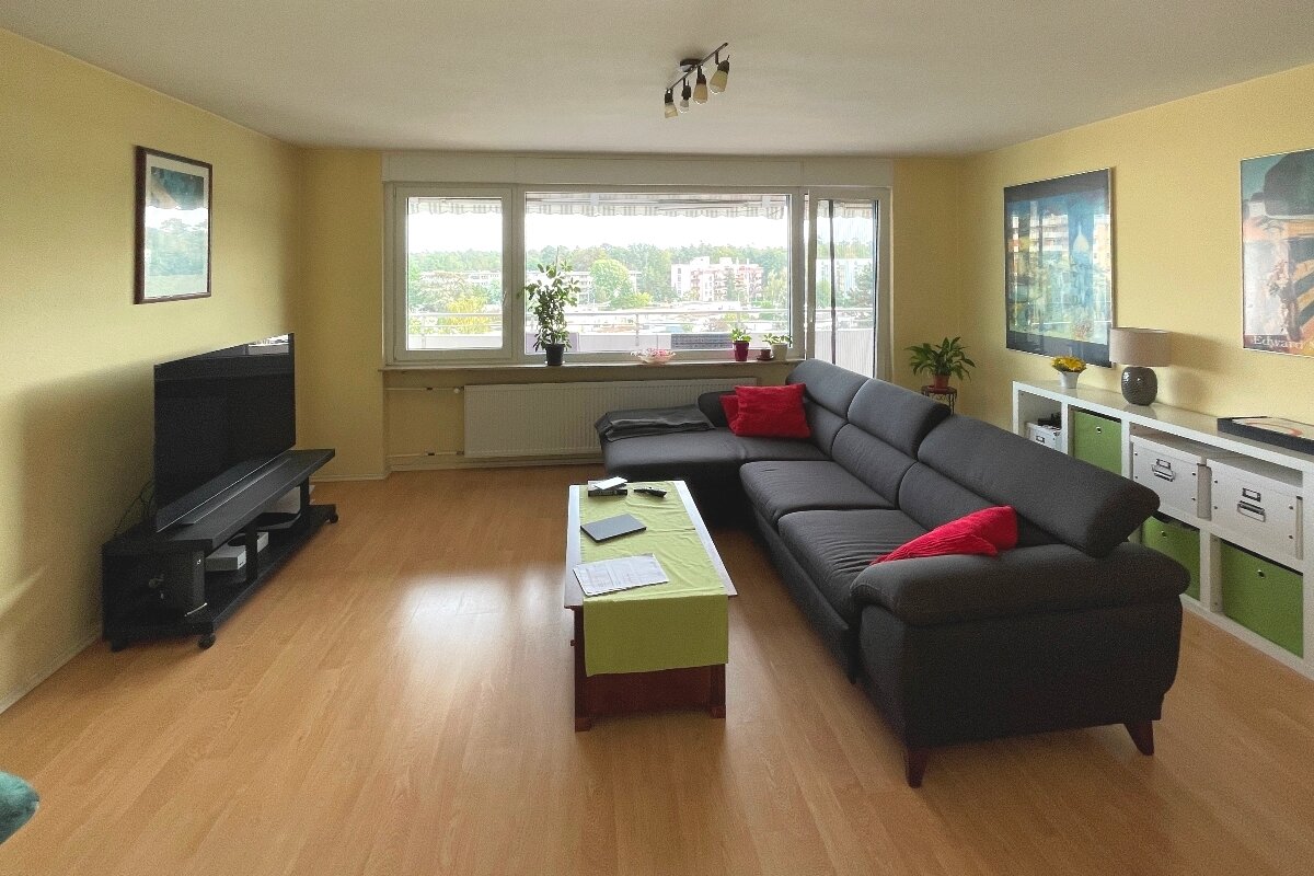 Wohnung zum Kauf 225.000 € 2,5 Zimmer 88 m²<br/>Wohnfläche Gravenbruch Neu-Isenburg 63263