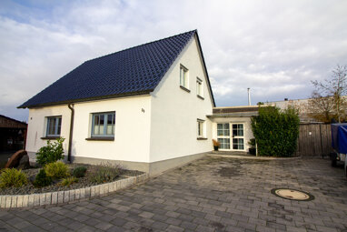 Doppelhaushälfte zum Kauf 320.000 € 3 Zimmer 111 m² 802 m² Grundstück Kalve / Wefelshohl Lüdenscheid 58511