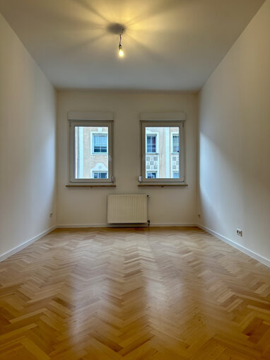 Wohnung zum Kauf 235.000 € 2 Zimmer 60 m² 2. Geschoss Muggenhof Nürnberg 90429