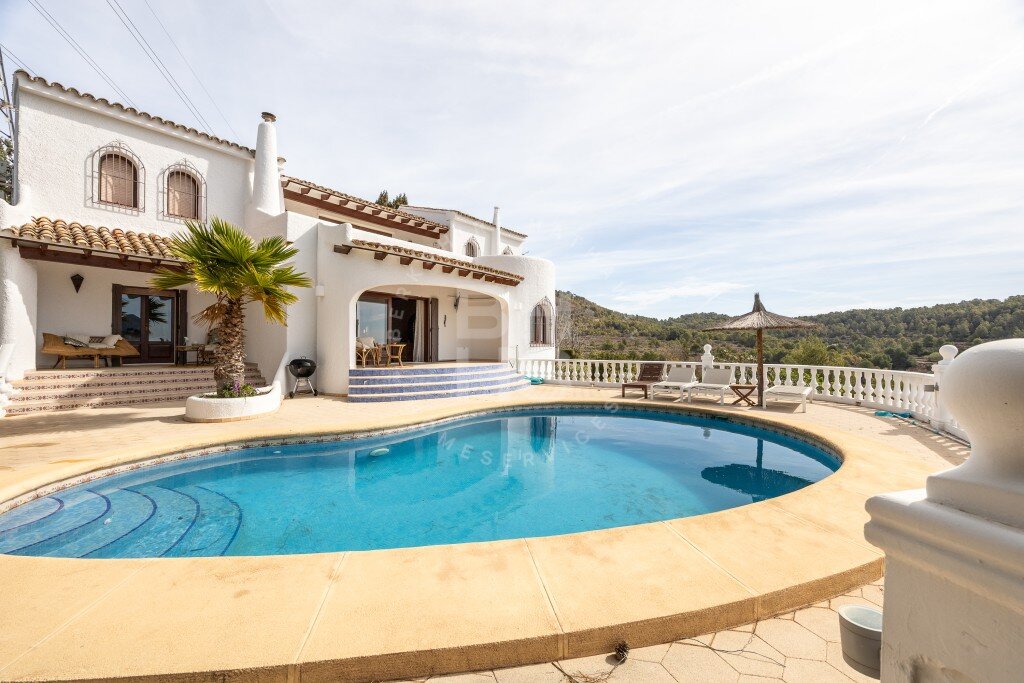 Villa zum Kauf 755.000 € 240 m²<br/>Wohnfläche 2.000 m²<br/>Grundstück Calpe 03710