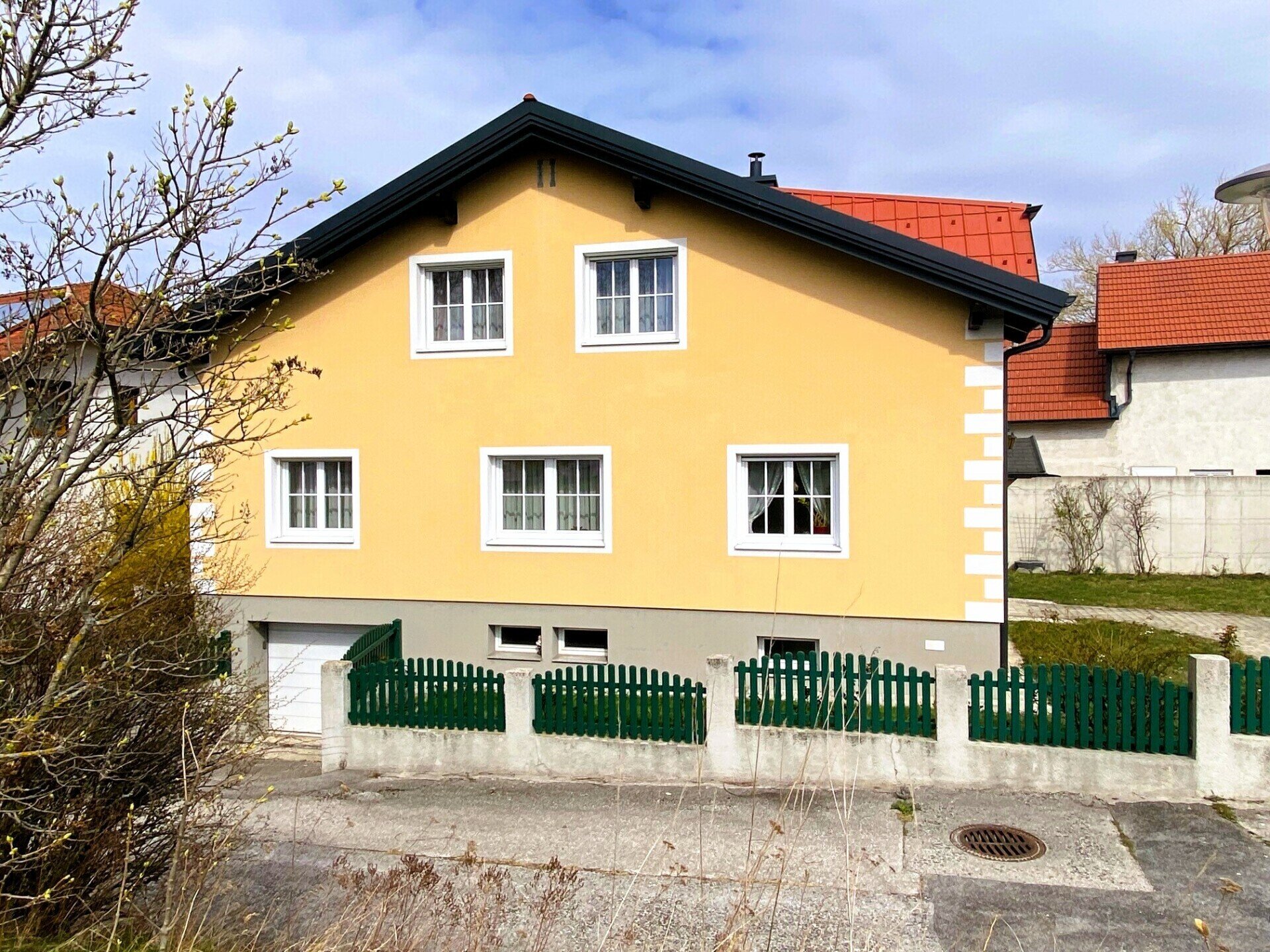 Einfamilienhaus zum Kauf 299.000 € 6,5 Zimmer 150 m²<br/>Wohnfläche 534 m²<br/>Grundstück Wiesmath 2811