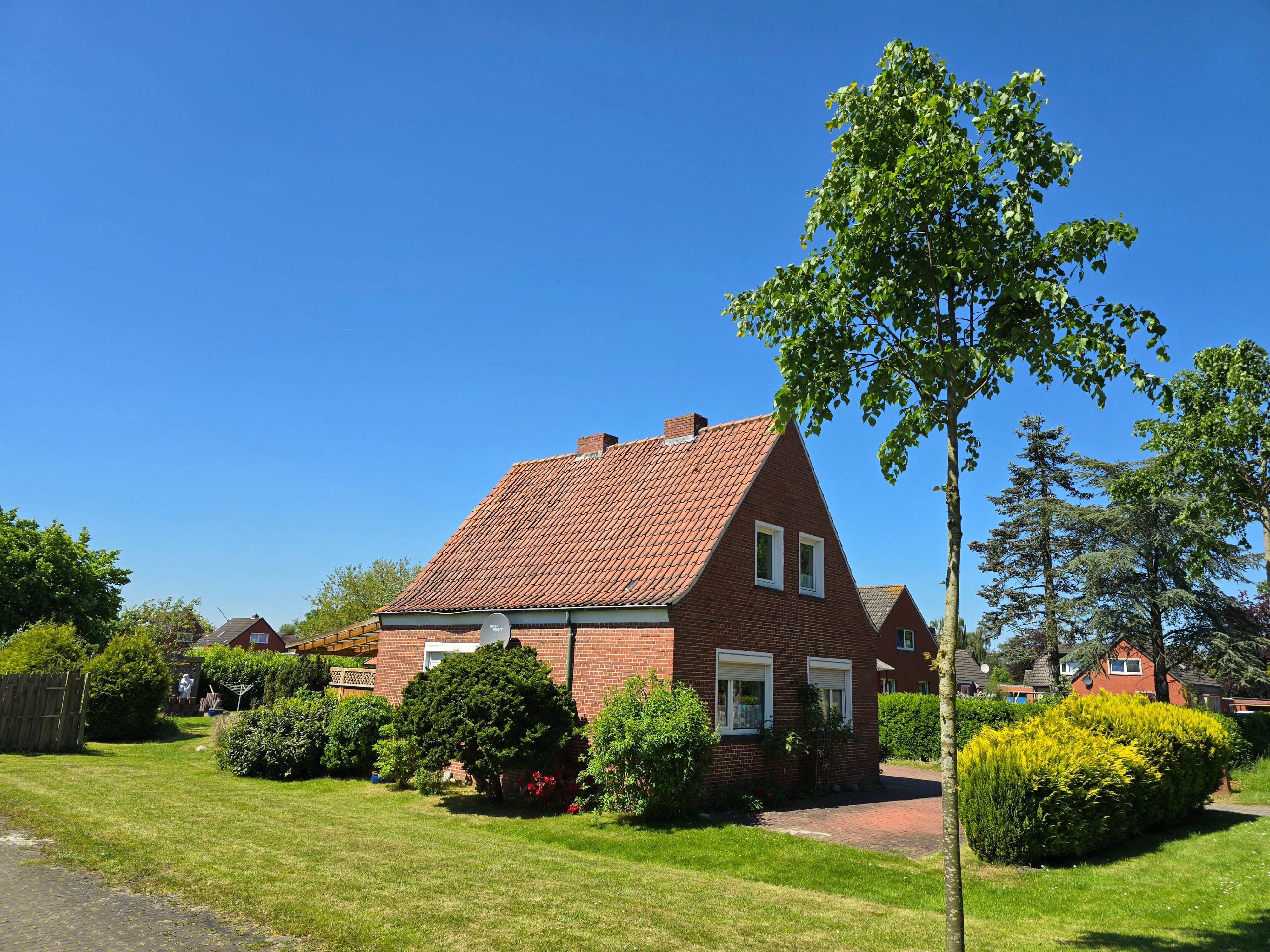 Einfamilienhaus zum Kauf 139.000 € 3 Zimmer 85 m²<br/>Wohnfläche 722 m²<br/>Grundstück Bingum Leer (Ostfriesland) 26789