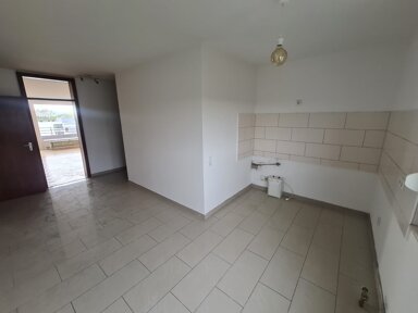 Wohnung zum Kauf 270.000 € 3 Zimmer 91 m² 6. Geschoss Ulrich-von-Hassell- Str. 6 Baumberg - Mitte Monheim am Rhein 40789