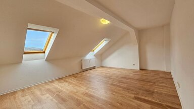 Wohnung zur Miete 295 € 2 Zimmer 56,7 m² 3. Geschoss Neumarkt 3 Aue 08280