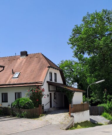 Einfamilienhaus zum Kauf Provisionsfrei 495.000 € 5 Zimmer 127 m² 250 m² Grundstück frei ab sofort Berg Landshut 84036