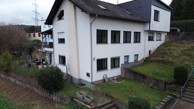 Einfamilienhaus zum Kauf 195.000 € 9 Zimmer 174 m² 3.087 m² Grundstück Uchtelfangen Illingen 66557