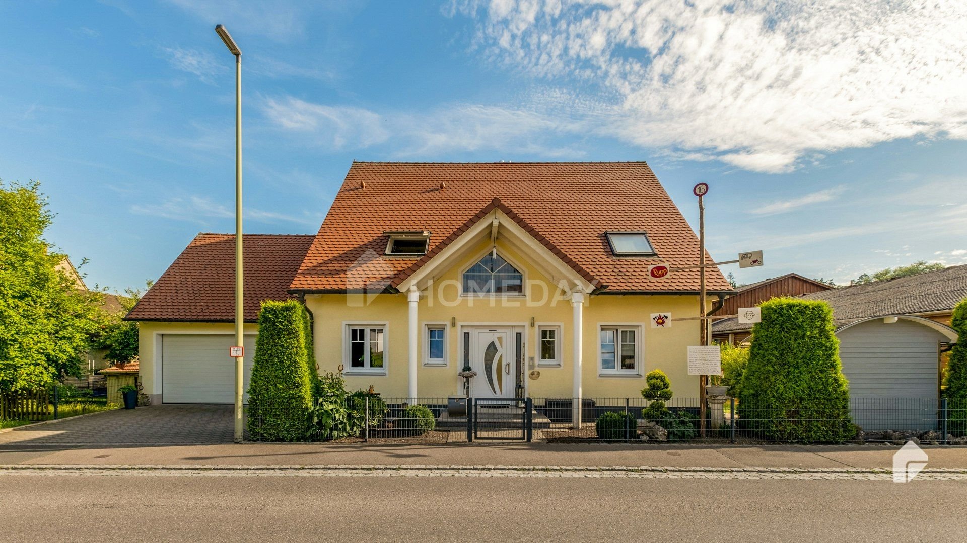 Einfamilienhaus zum Kauf 720.000 € 6 Zimmer 163 m²<br/>Wohnfläche 494 m²<br/>Grundstück Sulzbach Aichach 86551