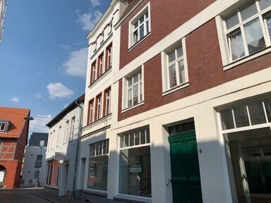 Wohnung zur Miete 630 € 2 Zimmer 105 m² 1. Geschoss frei ab 01.12.2024 Altstadt Güstrow 18273