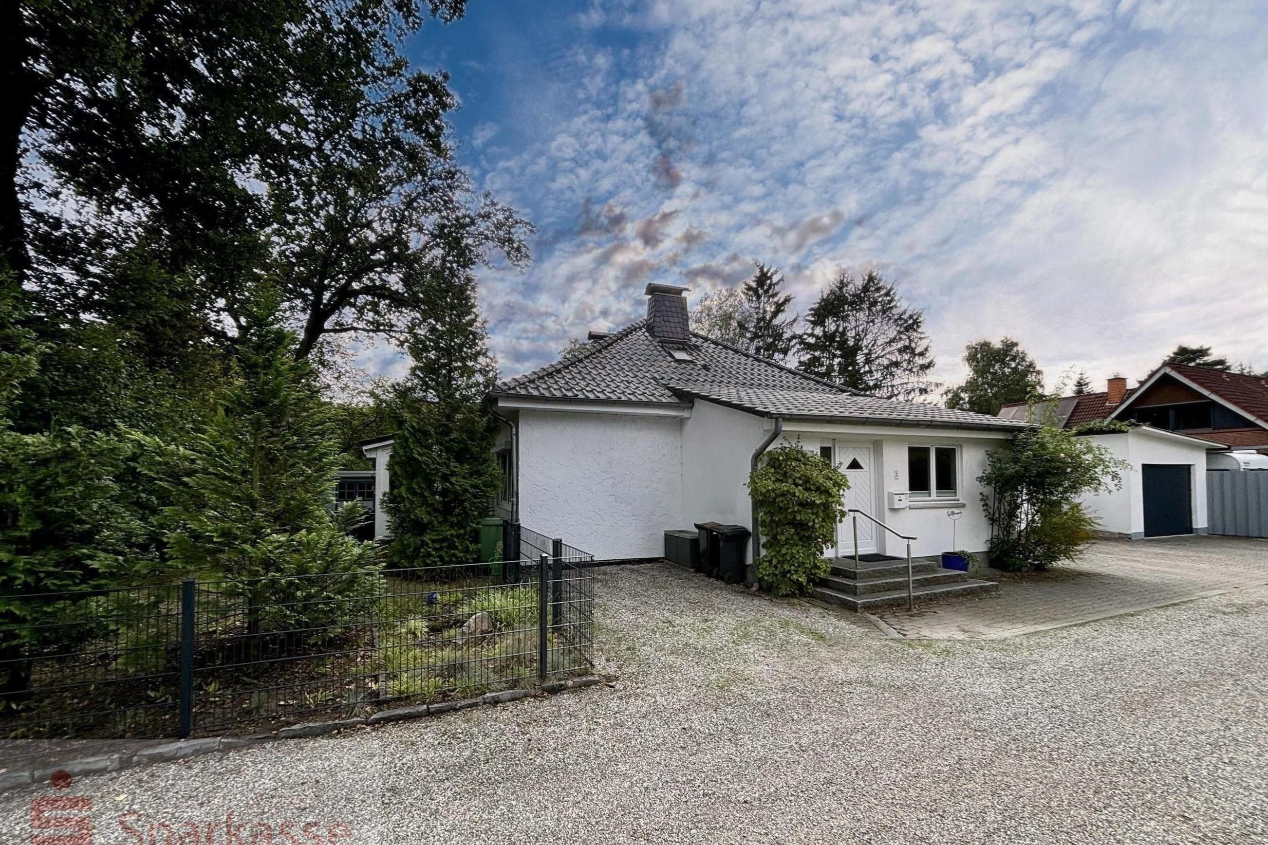 Bungalow zum Kauf 385.000 € 6 Zimmer 147,8 m²<br/>Wohnfläche 880 m²<br/>Grundstück Bissendorf Wedemark 30900