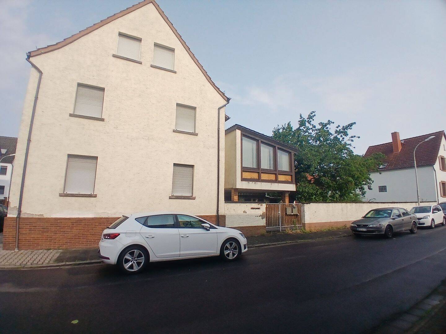 Veräußerung eines Grundstückes mit 1-2 Familienhauses für handwerklich begabte, machen Sie uns ein Angebot