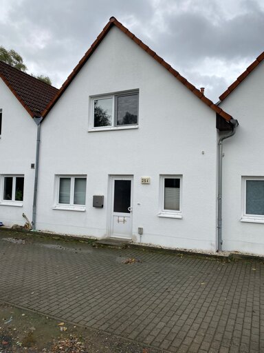 Reihenmittelhaus zum Kauf 250.000 € 5 Zimmer 115 m² 402 m² Grundstück Rositz Rositz 04617