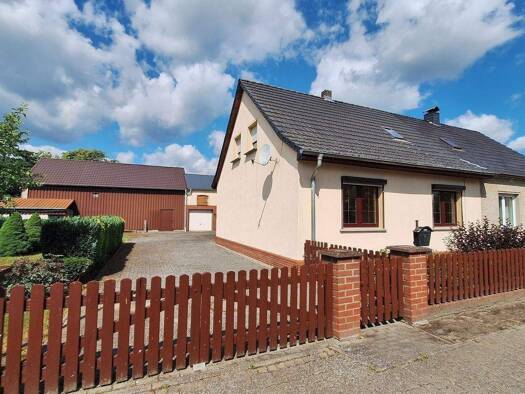 Haus zum Kauf 135.000 € 5 Zimmer 103,5 m² 1.437 m² Grundstück frei ab sofort Bahnsiedlung 1 Dallmin Karstädt 19357