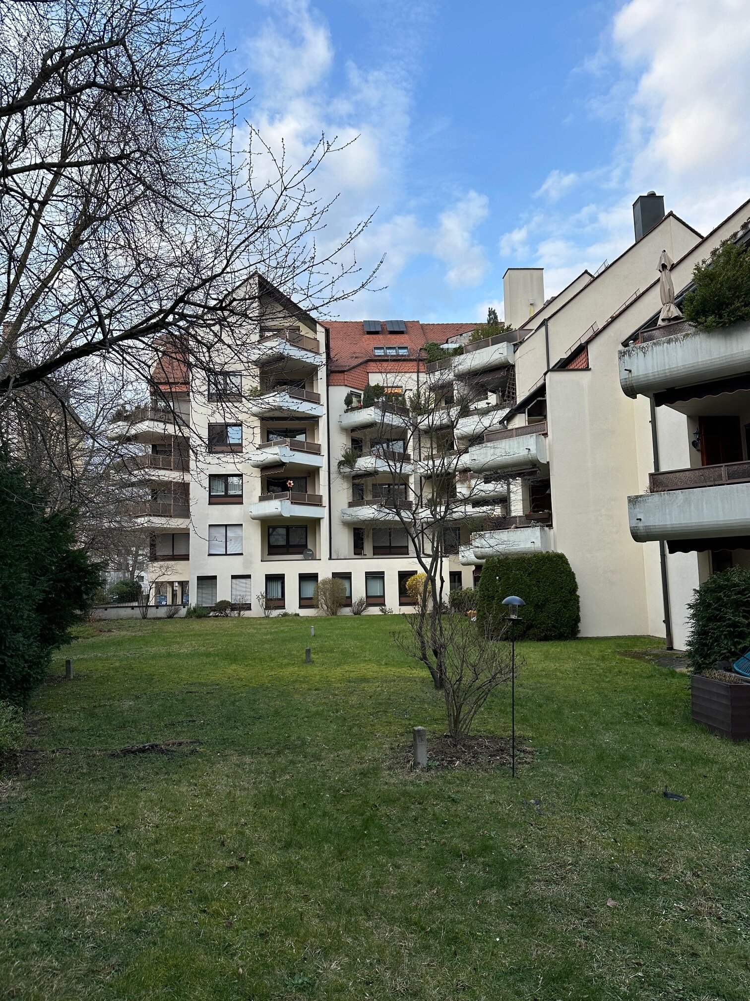 Wohnung zum Kauf 330.000 € 3 Zimmer 75 m²<br/>Wohnfläche Erdgeschoss<br/>Geschoss Uhlandstraße Nürnberg 90408