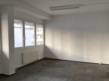 Bürofläche zur Miete Provisionsfrei 235 € 1 Zimmer 39,1 m² Bürofläche Neundorfer Str. 1 Leuben (Birkwitzer Weg) Dresden 01257