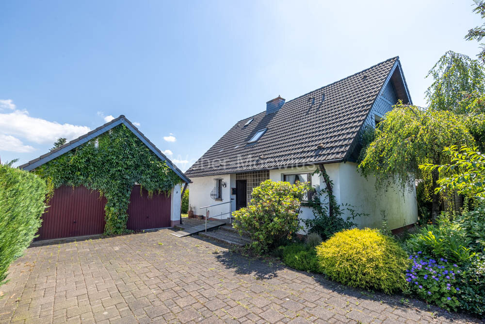 Einfamilienhaus zum Kauf 329.000 € 6 Zimmer 123 m²<br/>Wohnfläche 595 m²<br/>Grundstück Lindlar Lindlar 51789