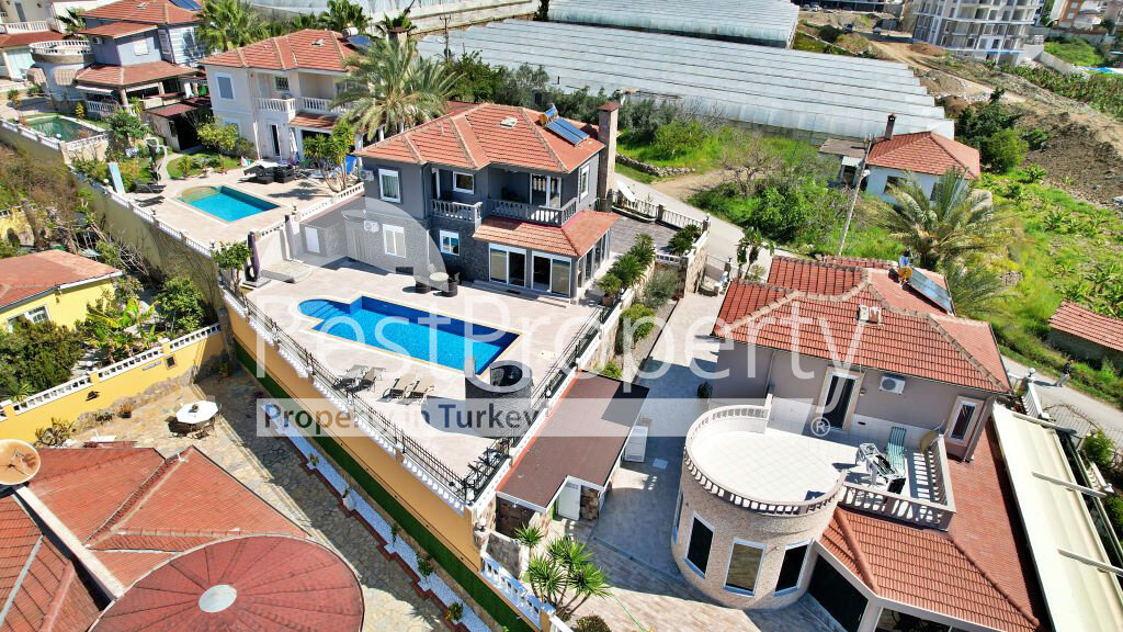 Villa zum Kauf Provisionsfrei 648.000 € 4 Zimmer 250 m²<br/>Wohnfläche 600 m²<br/>Grundstück Ab sofort<br/>Verfügbarkeit Alanya