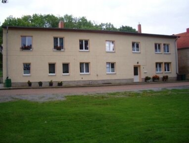 Wohnung zur Miete 500 € 4 Zimmer 100 m² 1. Geschoss frei ab sofort Sonnenbergstr. 17-18 Groß Germersleben Oschersleben 39387