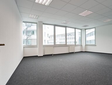 Bürofläche zur Miete 6,50 € 496,1 m² Bürofläche teilbar ab 496,1 m² Stresemannallee 4B Hammfeld Neuss 41460