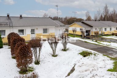 Doppelhaushälfte zum Kauf 74.900 € 3 Zimmer 72,4 m² 2.123 m² Grundstück Kiiskiläntie 2 Pyhäjoki 86100