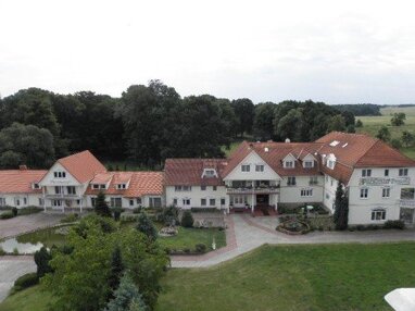 Haus zum Kauf 1.700.000 € 50 Zimmer 2.500 m² 14.500 m² Grundstück Pilchowice k. Gliwic 44-145
