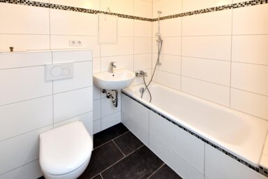 Wohnung zur Miete 373 € 3 Zimmer 70,4 m² 3. Geschoss Gertraudenstraße 62 Hohenstücken Brandenburg 14772