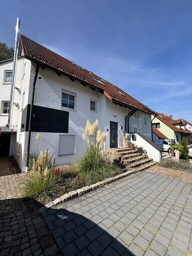 Haus zum Kauf provisionsfrei 237.600 € 7 Zimmer 179 m² 500 m² Grundstück Grünthaler Straße Irlbach Wenzenbach 93173