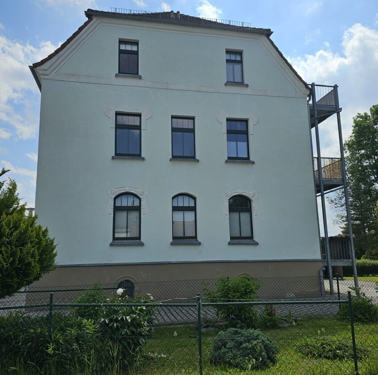 Wohnung zum Kauf 45.000 € 2 Zimmer 50 m²<br/>Wohnfläche Crossen Zwickau 08058