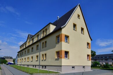 Wohnung zur Miete 539 € 4 Zimmer 77 m² 2. Geschoss frei ab 01.06.2025 Pestalozzistr. 14 Oelsnitz Oelsnitz 09376